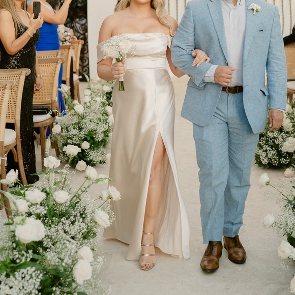 ✨ Birdy Grey Mia Convertible Dress – Champagne Satin | Size Small ✨ - Picture 4 of 4